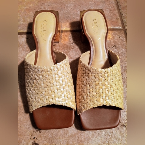 Cecelia New York Olivia Mules - Picture 2 of 9